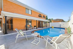 Coffs Holiday Studio 1
